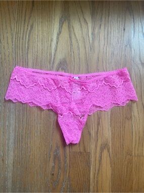 NWT Lace Hipster Thong - Hot Pink